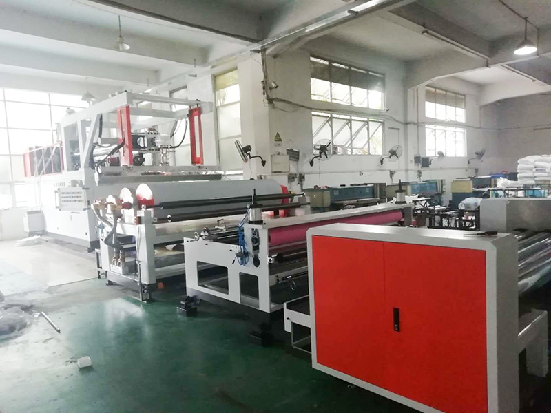东莞某PE防护膜流延机客户现场